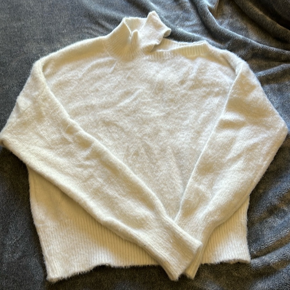 Jessica Simpson Longsleeve Sweater
